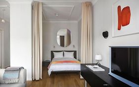 Design Studio Apartment With Balcony By Hostlovers