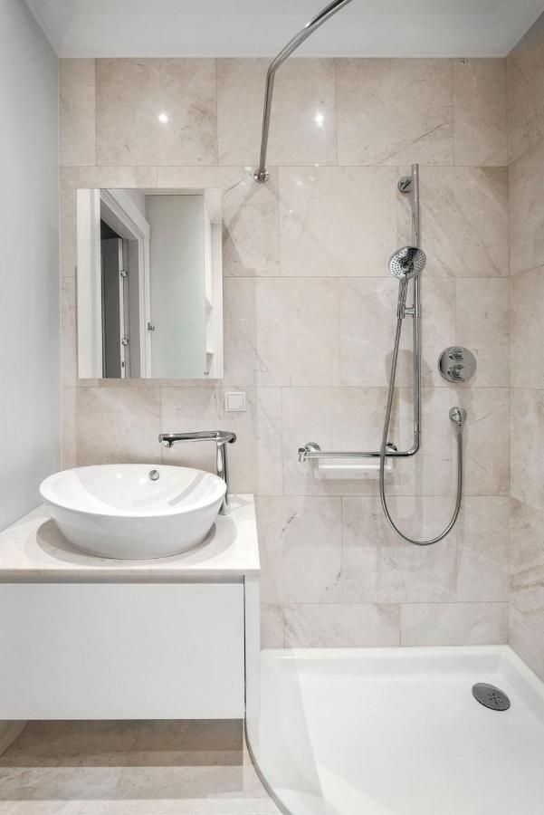 Design Studio Apartment With Balcony By Hostlovers Kaunas Exterior photo